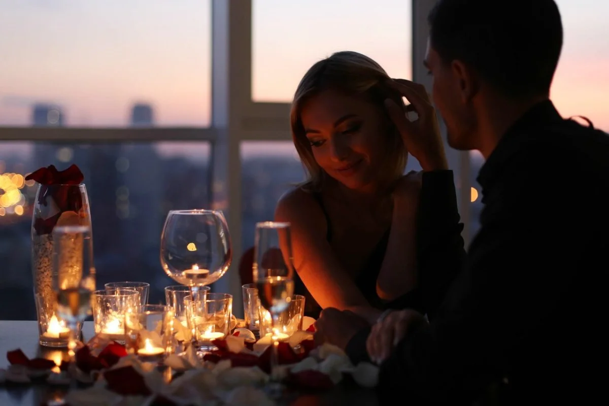 Romance by Candlelight: Creating Meaningful Moments Personalizing Your Candlelight Ritual